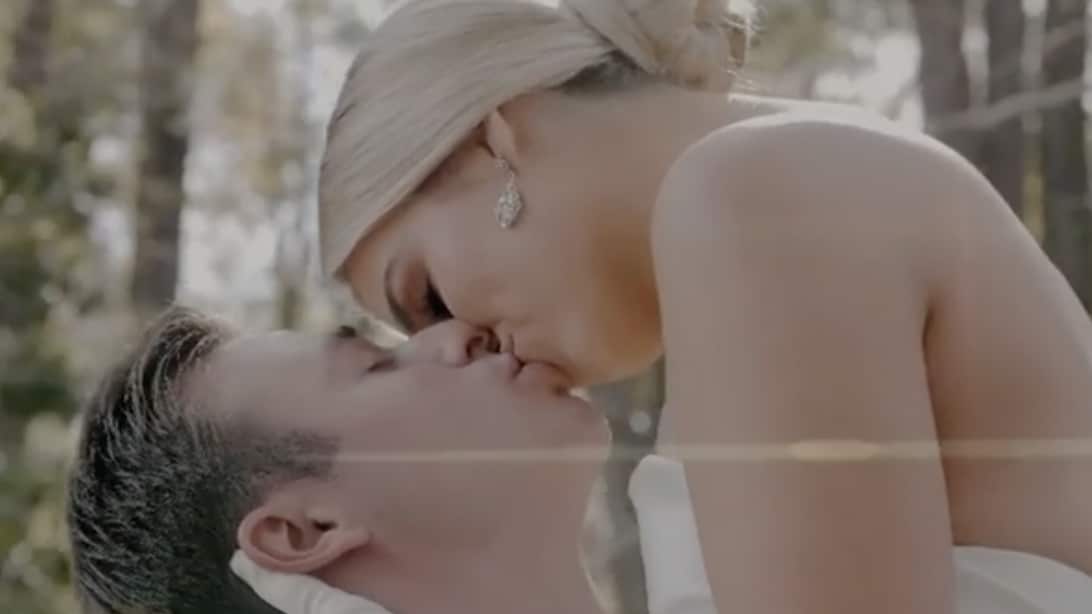 Sadie Robertson Shares Sneak Peek Of Wedding Video | Country Music Videos