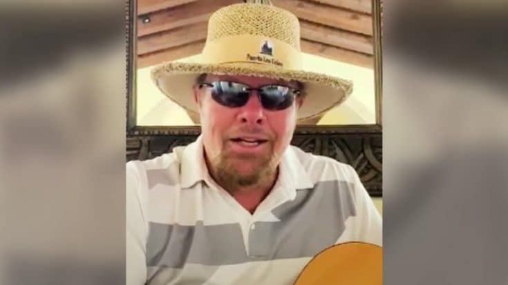 Toby Keith Shares Acoustic Cover Of “(Now And Then There’s) A Fool Such As I” | Country Music Videos