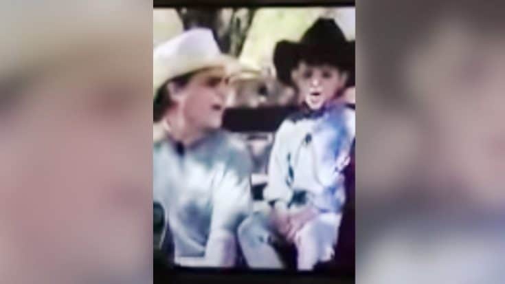 Young Thomas Rhett & Dad Rhett Akins Sing Joe Diffie’s “Third Rock From The Sun” In Throwback Clip | Country Music Videos
