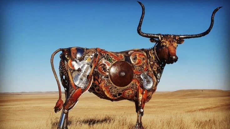 Man Creates Metal Sculptures From Old Farm Equipment | Country Music Videos