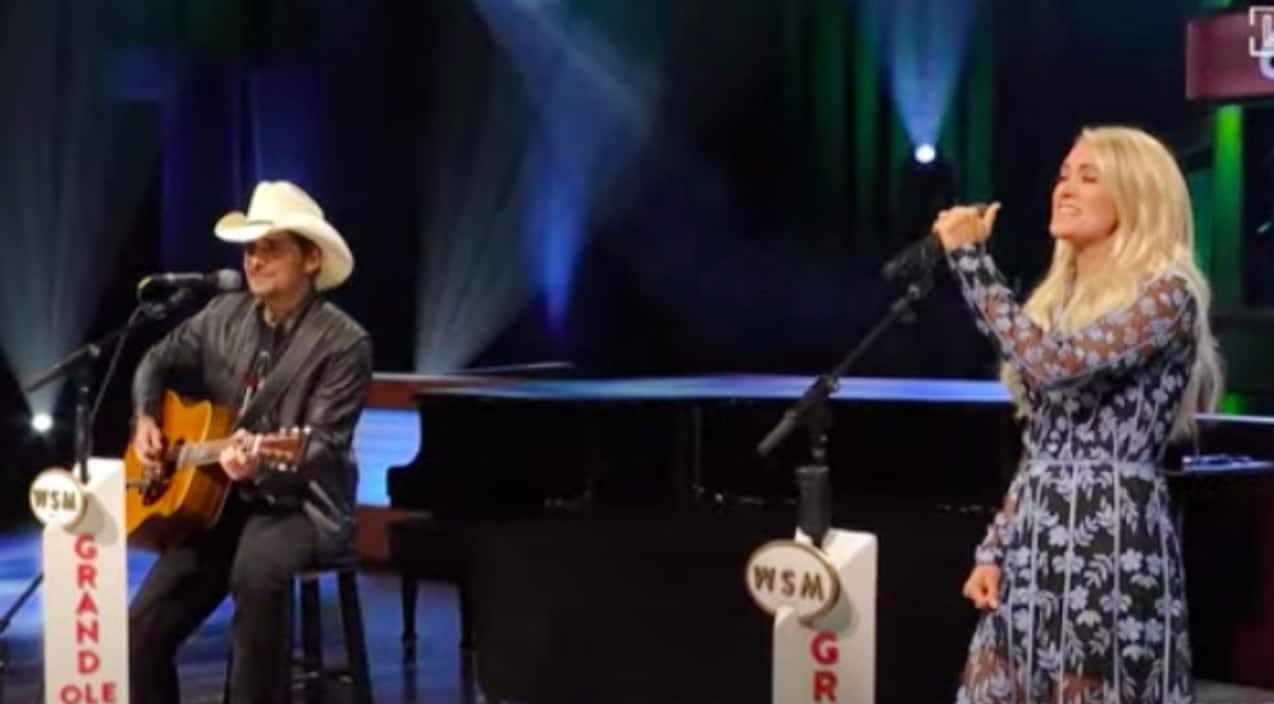 Brad & Carrie Sing Conway & Loretta’s “Louisiana Woman, Mississippi Man” On Opry Stage | Country Music Videos