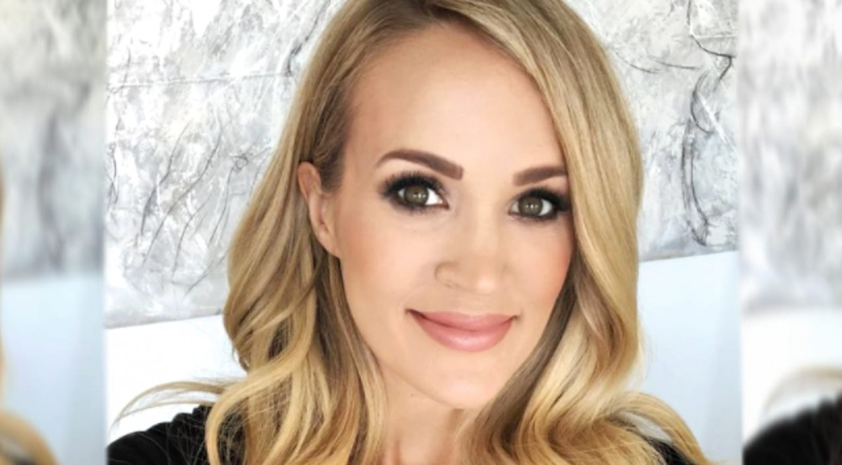 Carrie Underwood Gives Fans A Rare Glimpse Of Older Sisters In New Photo