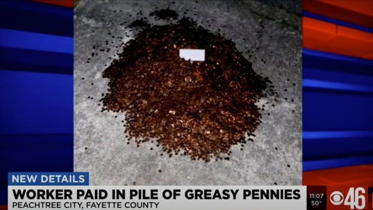 Georgia Man Gets 91,000 Oily Pennies As His Final Paycheck | Country Music Videos