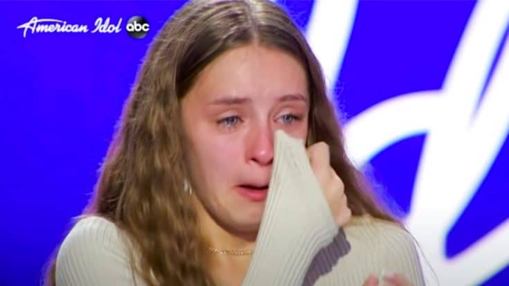 Nervous Vocalist Cries After Singing Little Big Town’s “Girl Crush” On “Idol” | Country Music Videos