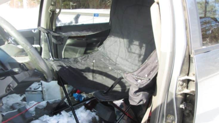 State Trooper Pulls Over Pickup With Camping Chair For Driver’s Seat | Country Music Videos