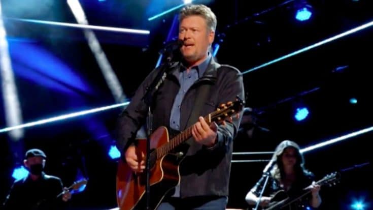 Blake Shelton Celebrates 20th Anniversary Of “Austin” With ACM Awards Performance | Country Music Videos