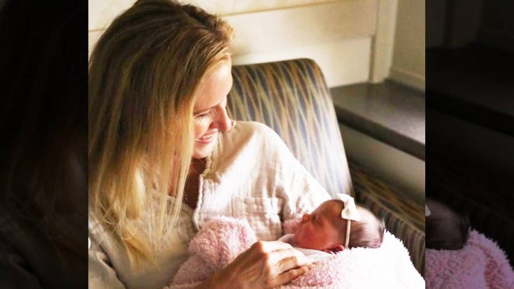 Korie Robertson Gushes Over Birth Of First Granddaughter | Country Music Videos