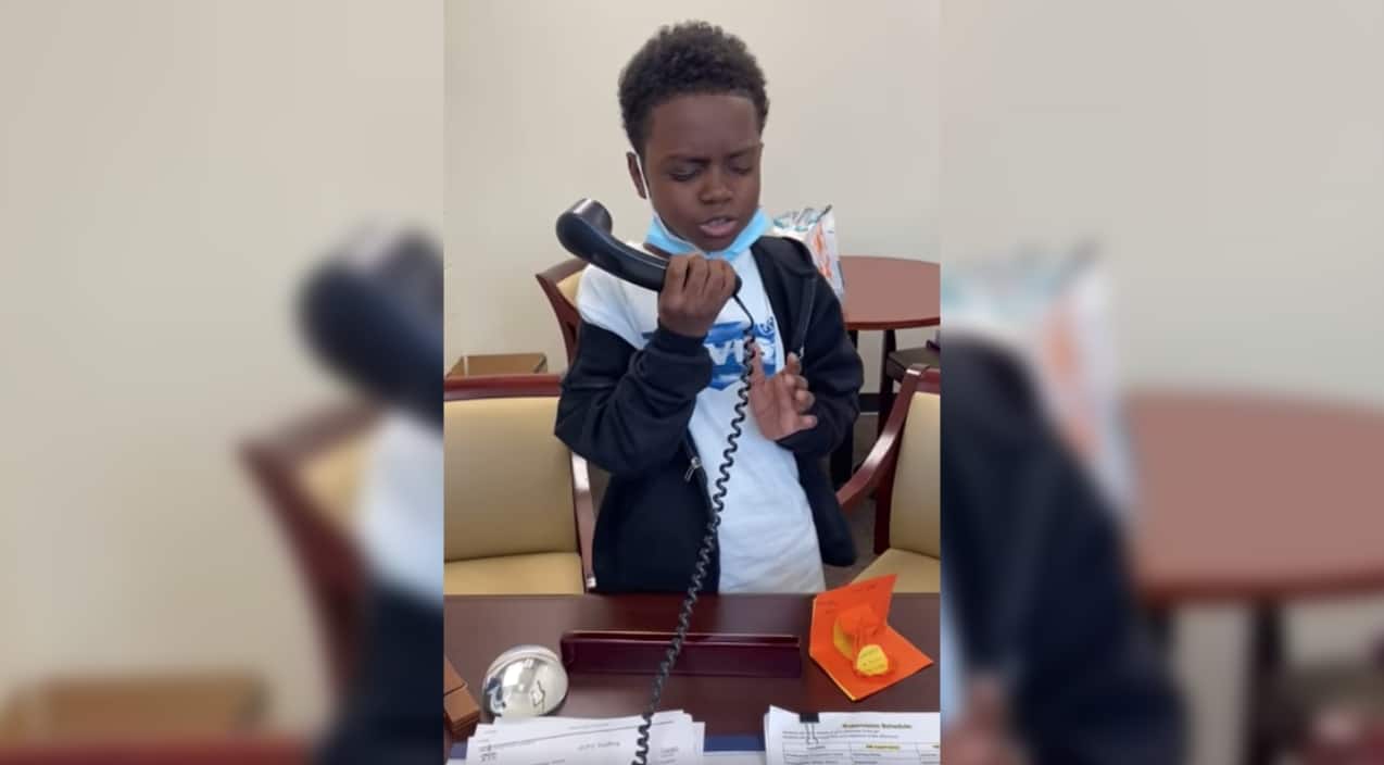 9-Year-Old Goes Viral After Singing National Anthem Over School Intercom | Country Music Videos