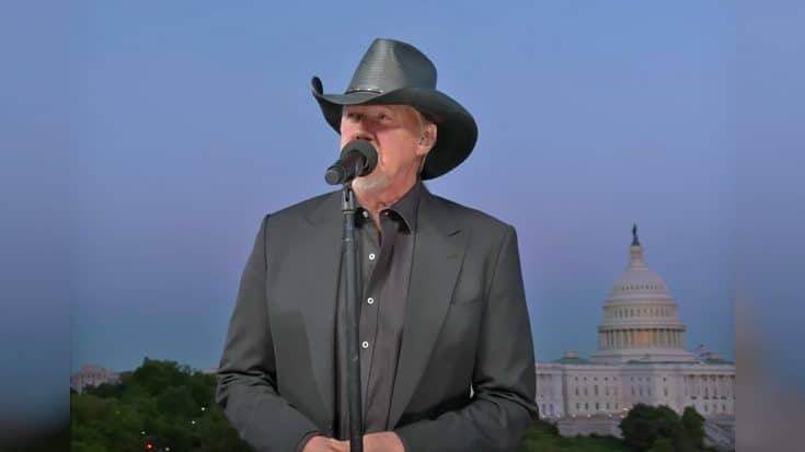 Trace Adkins Honored Troops On Memorial Day With His Song “Still A Soldier” | Country Music Videos