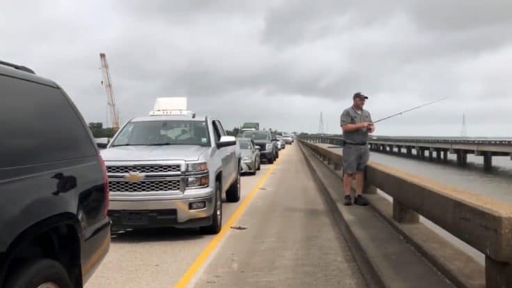 Man Stuck In Traffic Jam For 5 Hours Goes Fishing Off Interstate | Country Music Videos