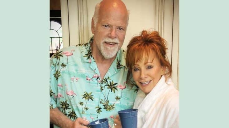 Reba McEntire Explains Why Her Relationship With Rex Linn Is “Very Special” | Country Music Videos