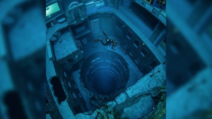 This Underwater City Is Built Inside The World’s Deepest Pool | Country Music Videos