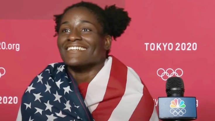 Gold Medal Wrestler Declares, “I Love Representing The US!” In Post-Match Interview | Country Music Videos