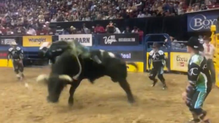 Scary Video Shows Moment Unconscious Bull Riding Champ Gets Bucked Off | Country Music Videos