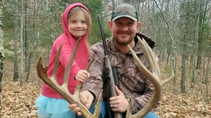 Missouri Man Shoots A 170-Class Buck On His Own Property | Country Music Videos