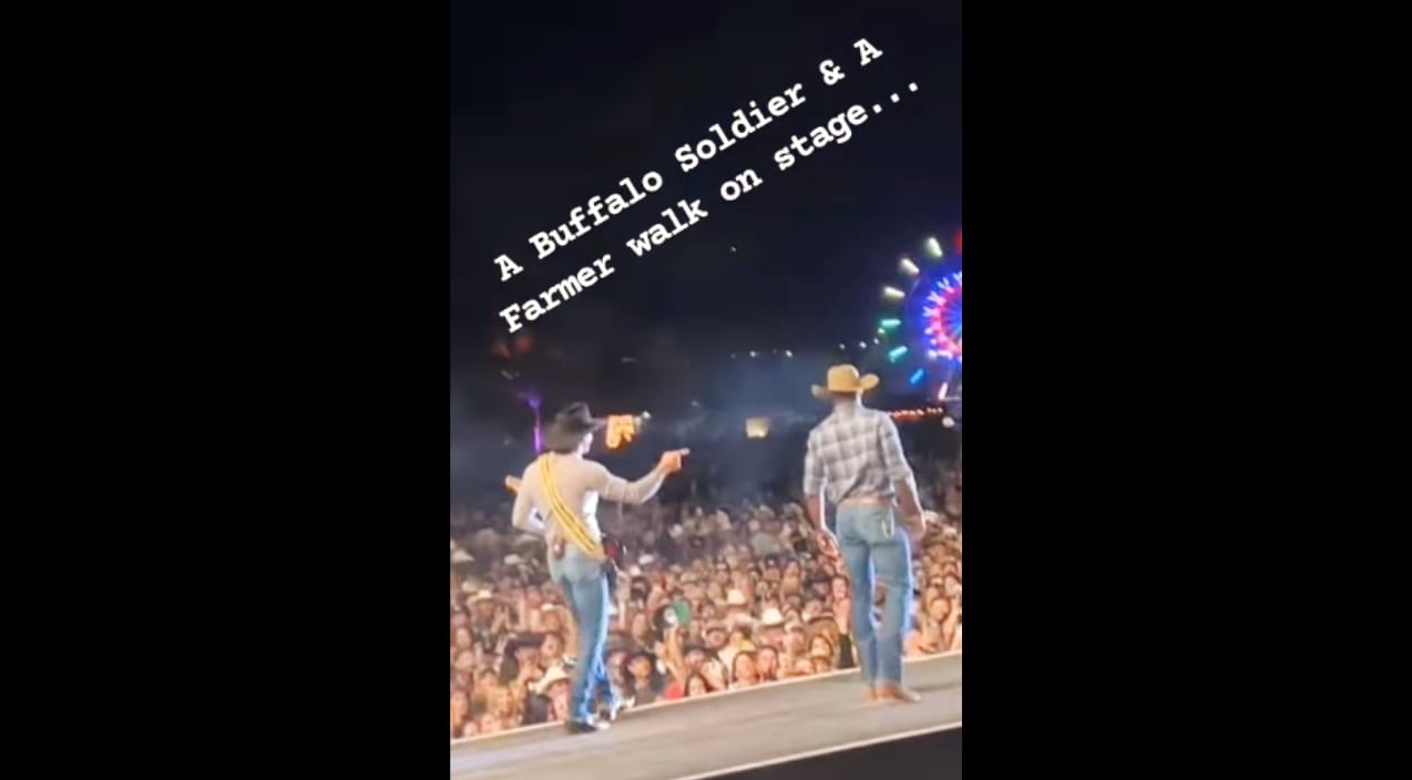Tim McGraw Joined By Surprise Guest On Stage & The Crowd Goes Wild | Country Music Videos