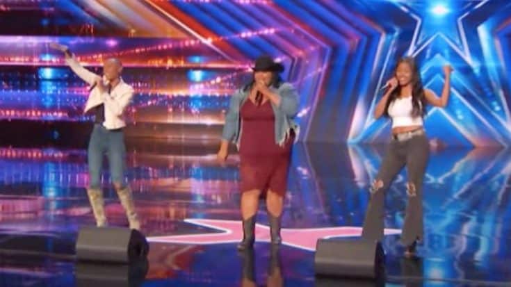 All 4 “AGT” Judges Press Golden Buzzer For Country Trio’s Tribute To Dolly Parton | Country Music Videos
