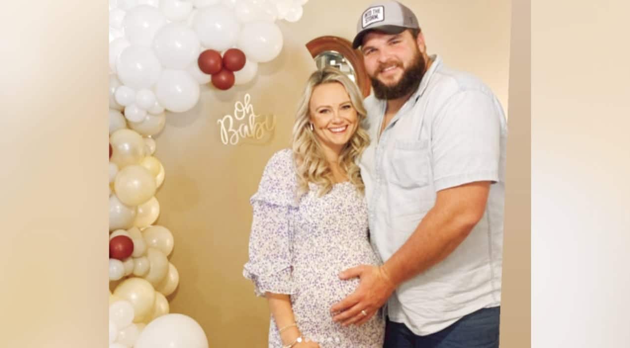 “Voice” Champion Jake Hoot & Wife Brittney Welcome Baby Girl | Country Music Videos