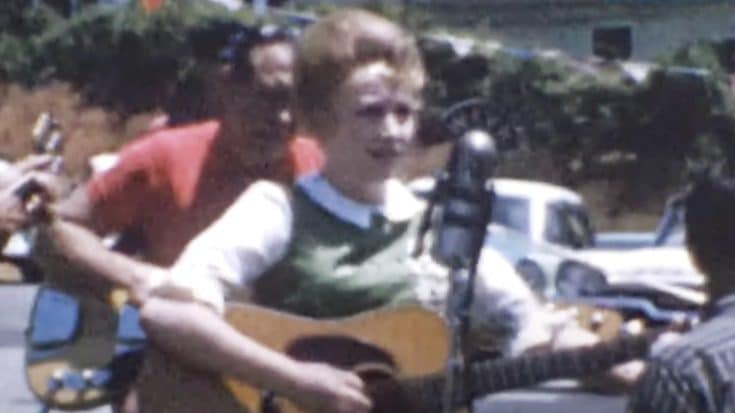 Rare Video Shows 14-Year-Old Dolly Parton Singing In Gas Station Parking Lot | Country Music Videos
