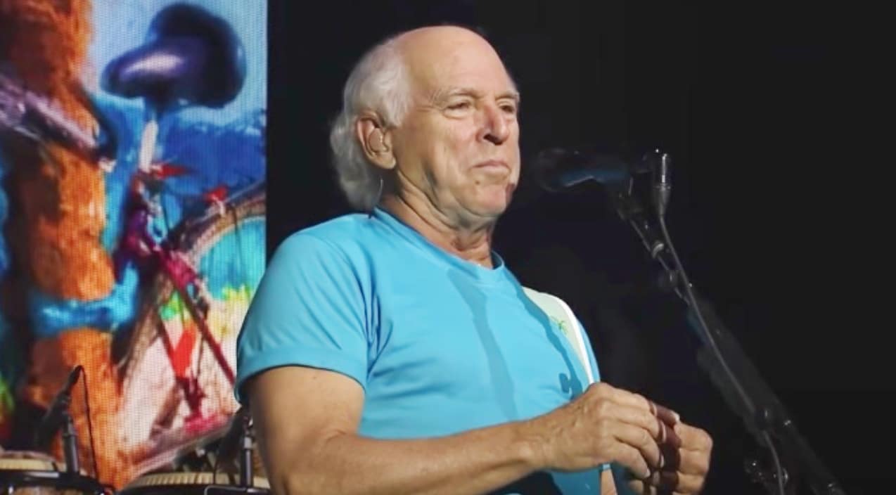 Jimmy Buffett Cancels Concerts Following “Health Issues And Brief Hospitalization” | Country Music Videos