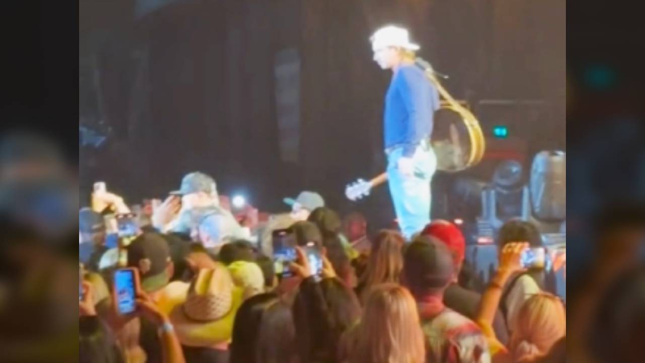 Morgan Wallen Stops Mid-Song To Kick Out Fighting Fans | Country Music Videos
