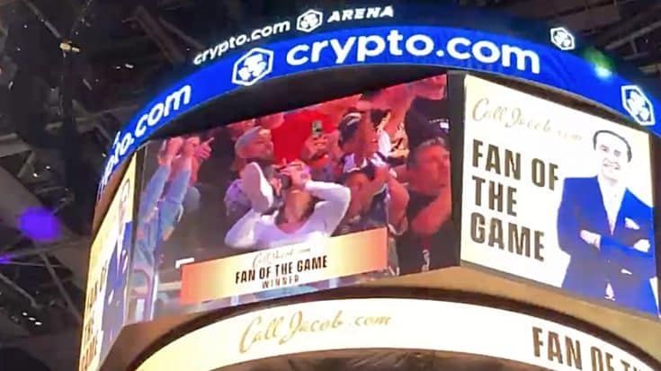 Military Vet With Prosthetic Leg Chugs Beer From It At NBA Game | Country Music Videos