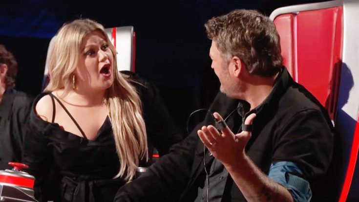 Kelly Clarkson Forces Blake Shelton To Take Lie Detector Test On “The Voice” | Country Music Videos