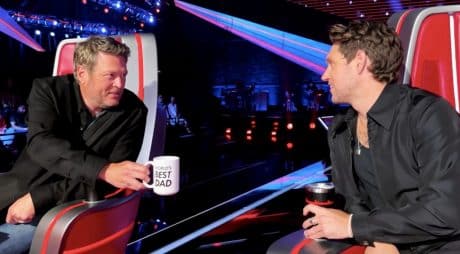 Hilarious Video Shows Blake Shelton & Niall Horan’s "Father-Son