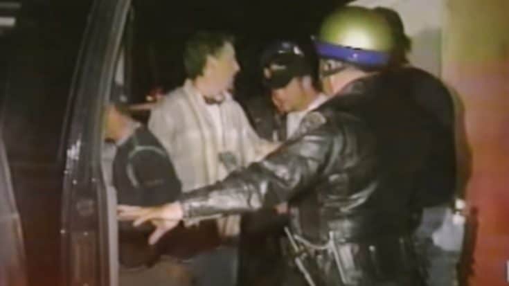 Throwback: Kenny Chesney, Tim McGraw Arrested In New York | Country Music Videos