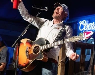 Toby Keith performs at his Oklahoma bar, Hollywood Corners