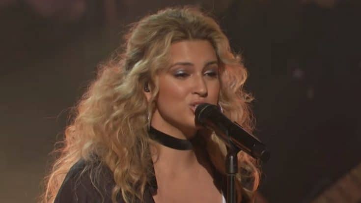 REPORT: Grammy Winner Tori Kelly Hospitalized In “Really Serious” Condition | Country Music Videos