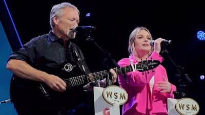 Kylie Diffie & John Berry singing at the Opry.