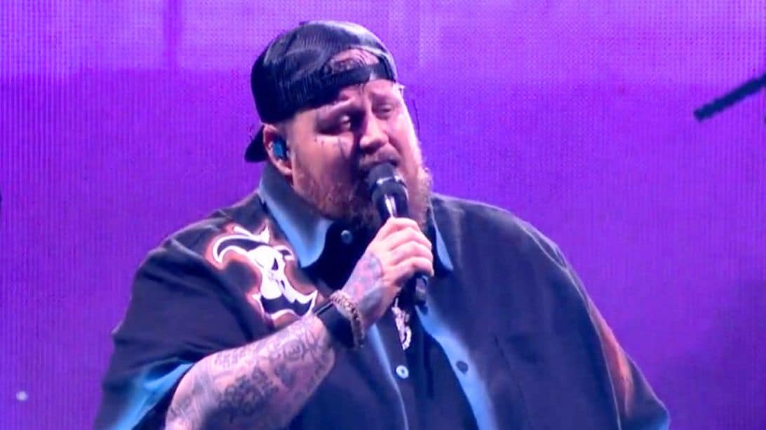 Despite Missing Awards Show, Jelly Roll Still Sings “Save Me”