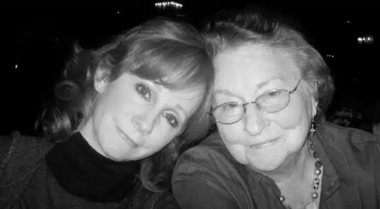 Reba McEntire and her mother Jacqueline