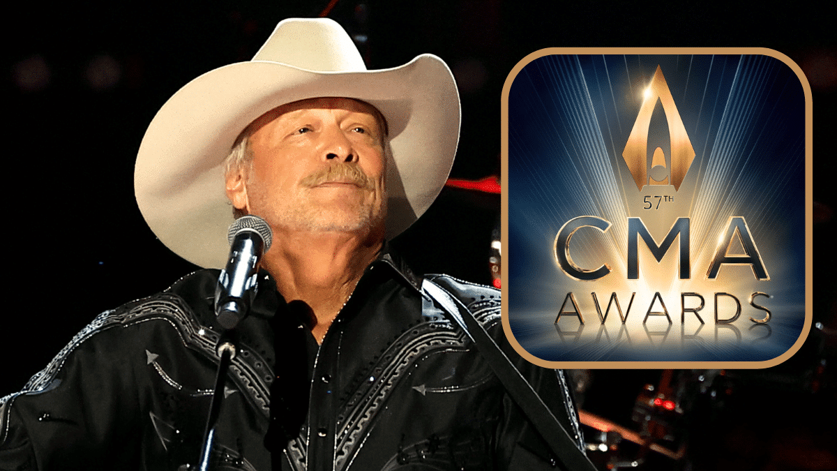 Alan Jackson Wins the Lifetime Achievement Award at the 2022 CMAs