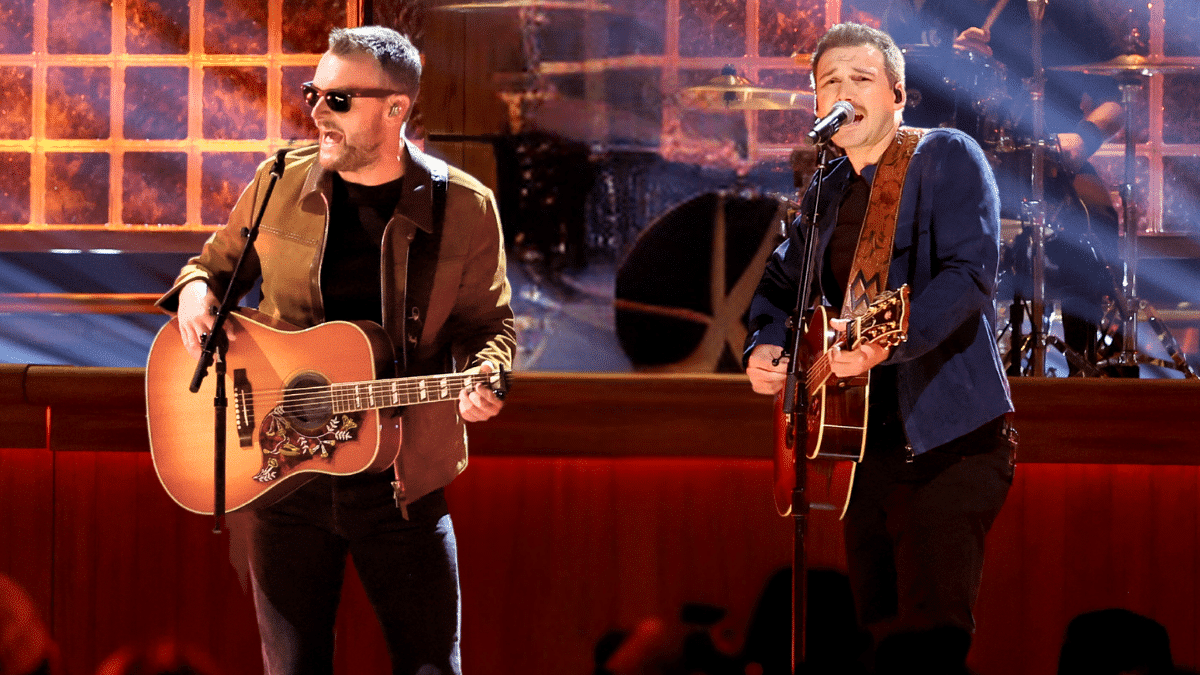 Eric Church Surprises CMA Awards With Wallen Collaboration