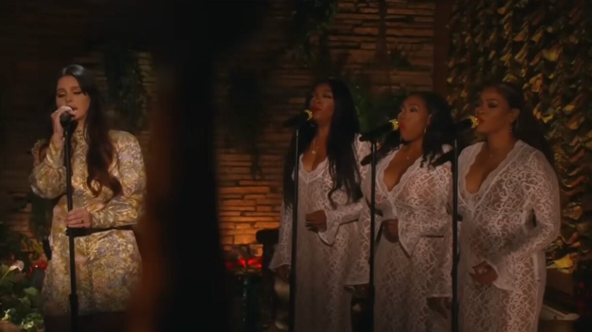 Lana Del Rey performing for "Christmas at Graceland"