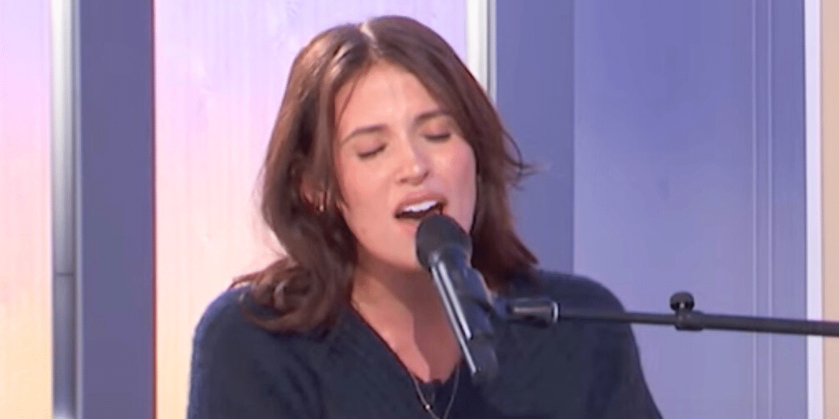 Adopted "Idol" Contestant Surprised With Birth Family During Audition