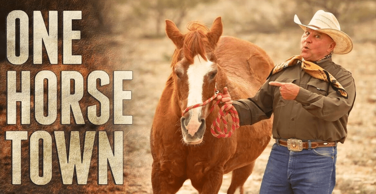 Steve Anthony’s New Music Video For “One Horse Town” Celebrates Small Town Life | Country Music Videos