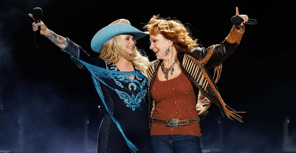 Miranda Lambert and Reba McEntire perform at 2024 Stagecoach festival.