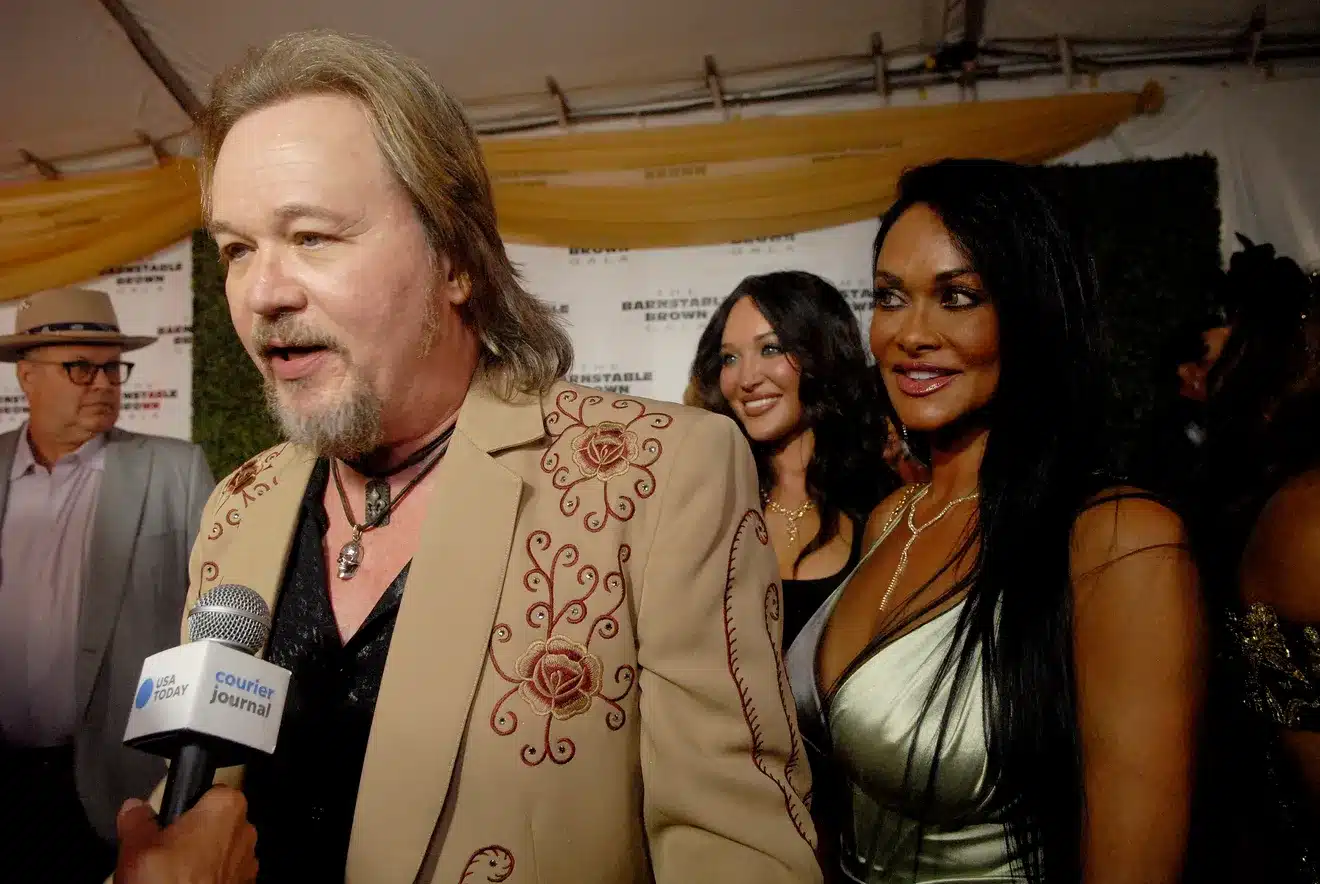 Travis Tritt with his daughter at the 35th Barnstable Brown Derby Eve Gala.