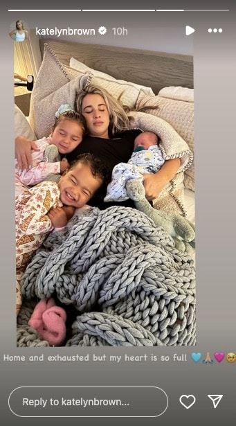 Katelyn Brown shared her first photo of her daughters with their baby brother