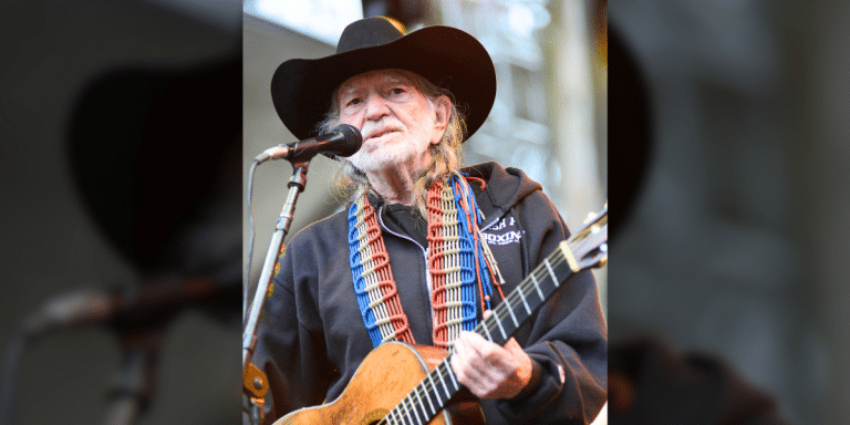 Willie Nelson Explains the Hilarious Reason He Always Wears His Iconic ...