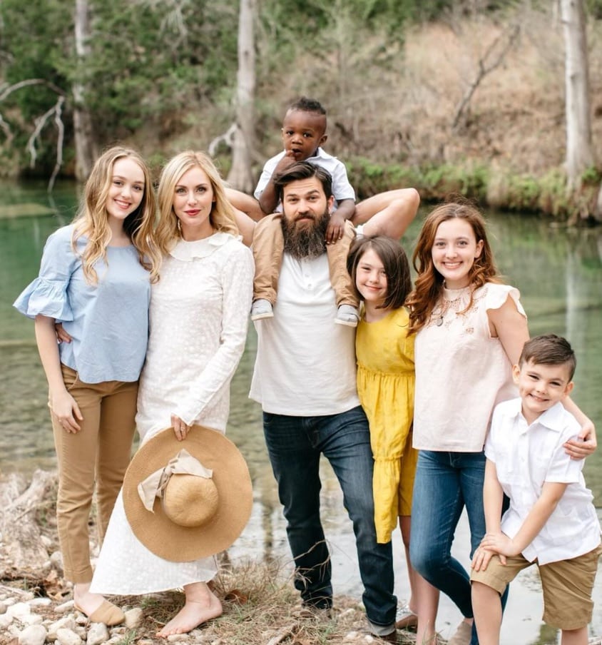 Jep and jessica Robertson family