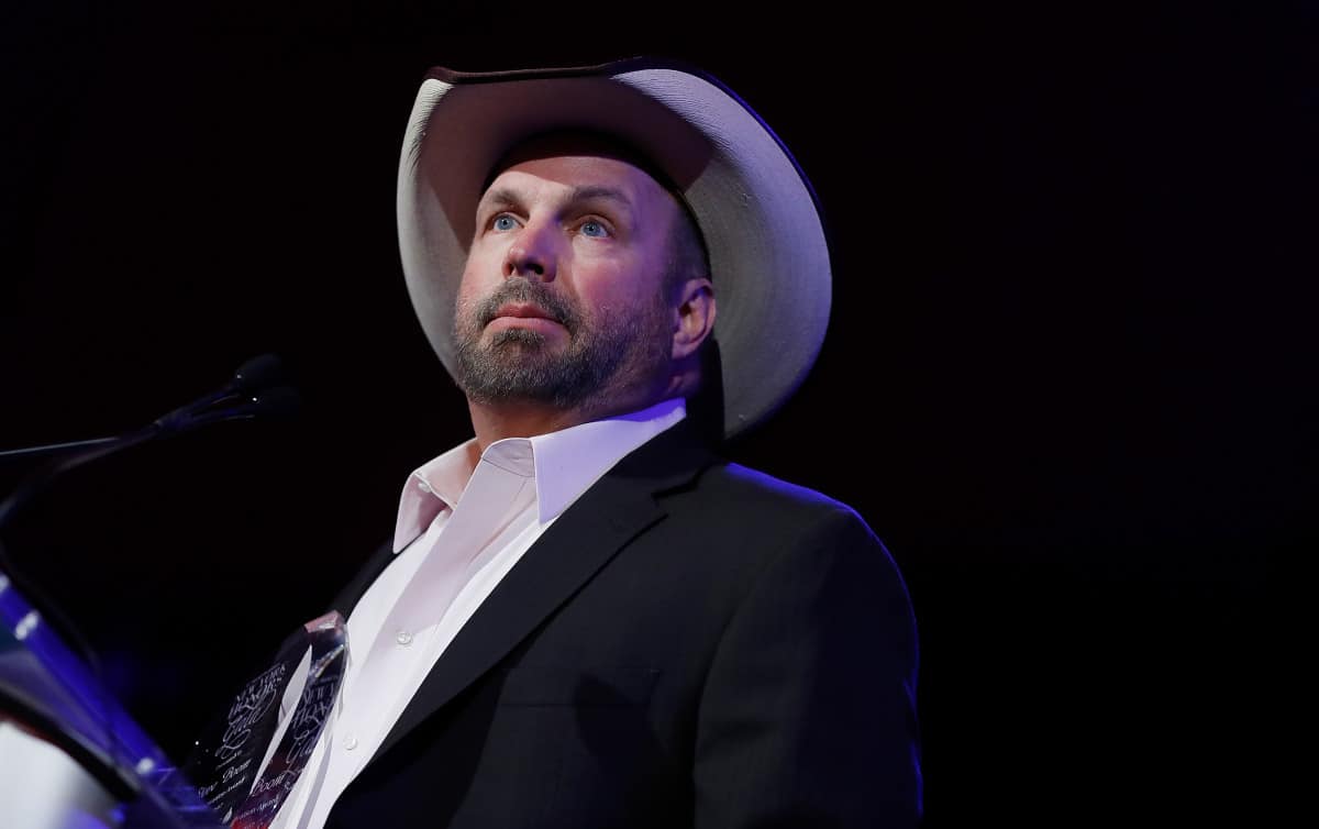 Garth Brooks performed in Vegas and shared his first post on social media following the allegations and accusations made against him in a new lawsuit