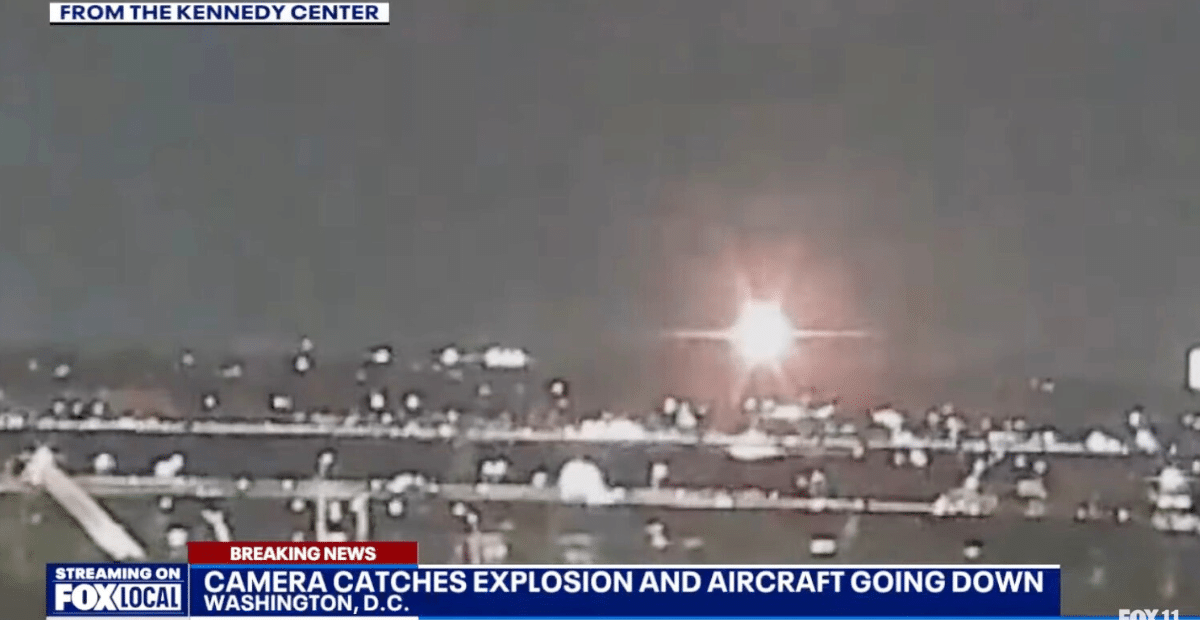 American Airlines plane collides with Army helicopter