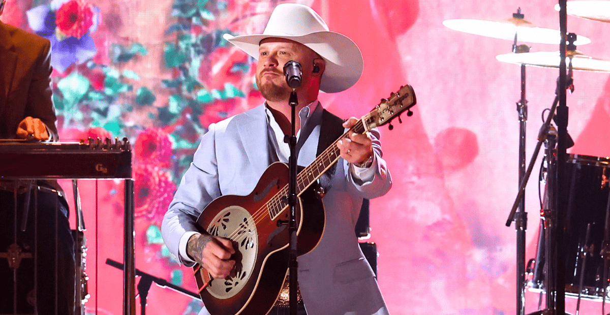 Cody Johnson helped raise nearly $300,000 for charity at a golf tournament in December