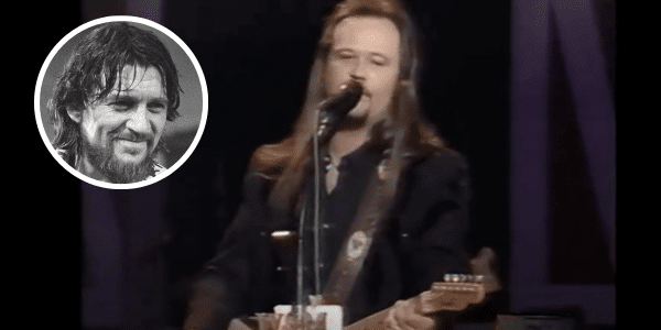 Travis Tritt honors Waylon Jennings