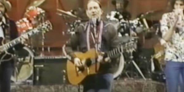 Willie Nelson sings "Heartbreak Hotel"