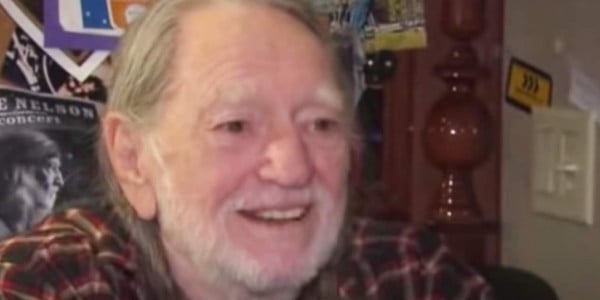 Willie Nelson tells his story of his smoke session on the White House roof